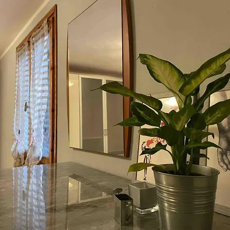 La Mansarda Di Silvia 아파트 포르미지네